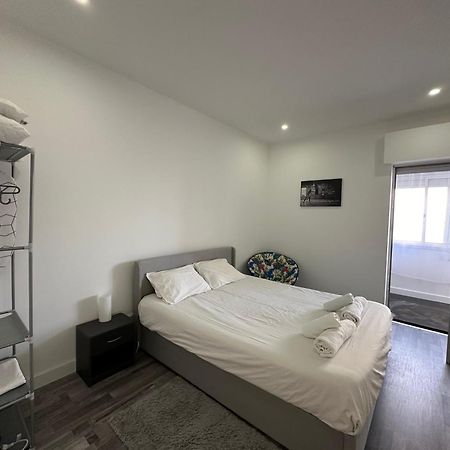 Sea View Apartment & 4 Minutes Walk To The Beach Paco de Arcos Luaran gambar
