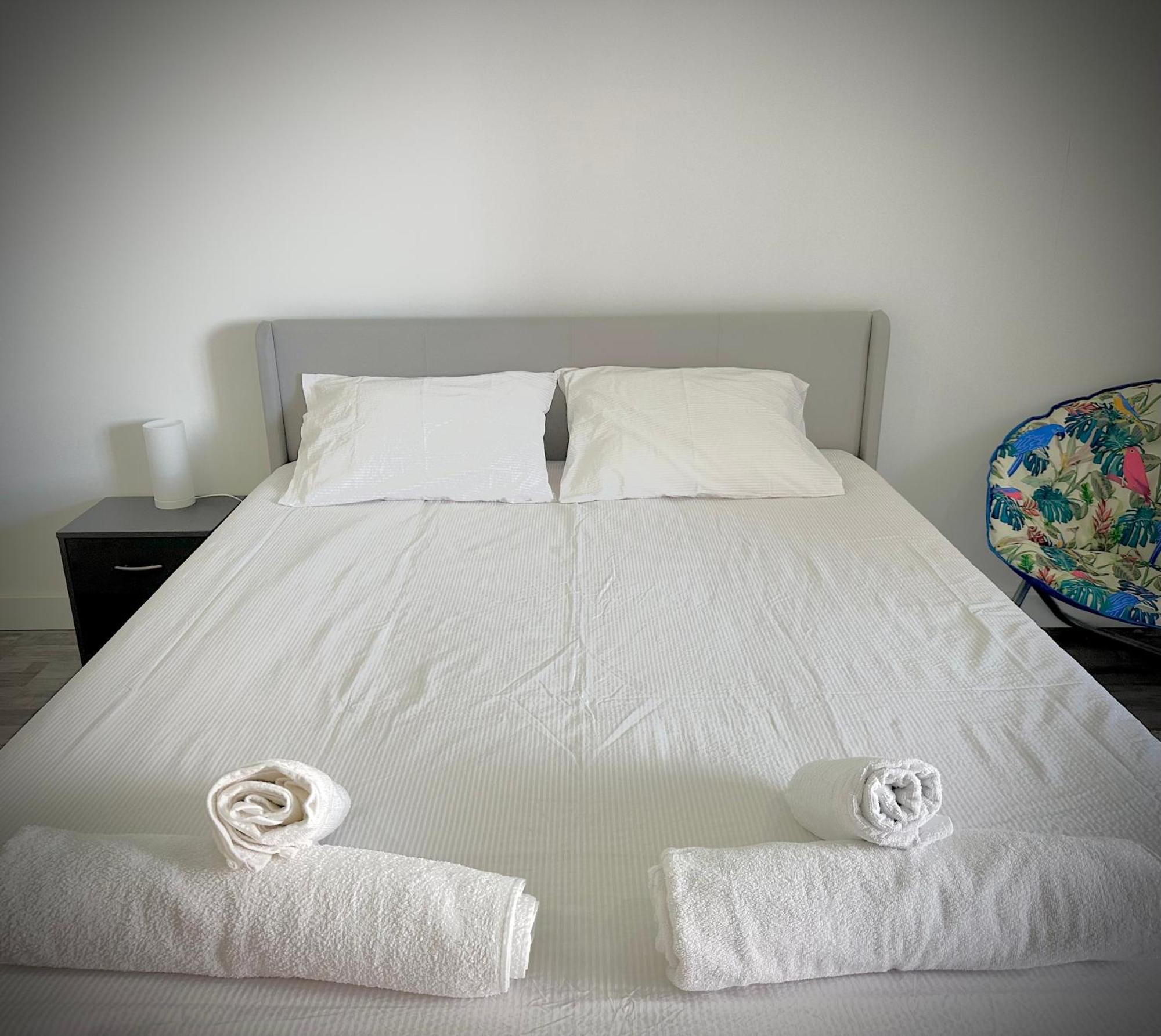Sea View Apartment & 4 Minutes Walk To The Beach Paco de Arcos Luaran gambar